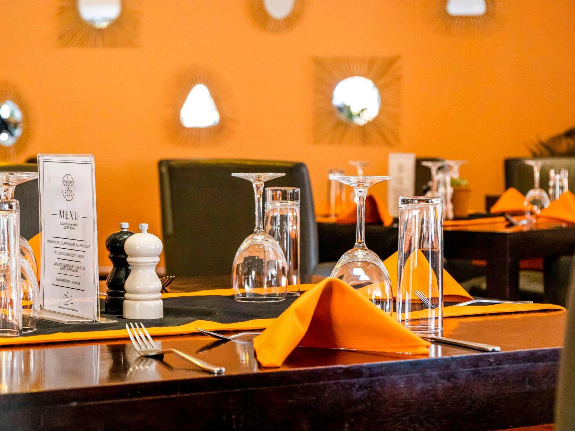 Hotel Pullman Lubumbashi Grand Karavia. Extérieur photo
