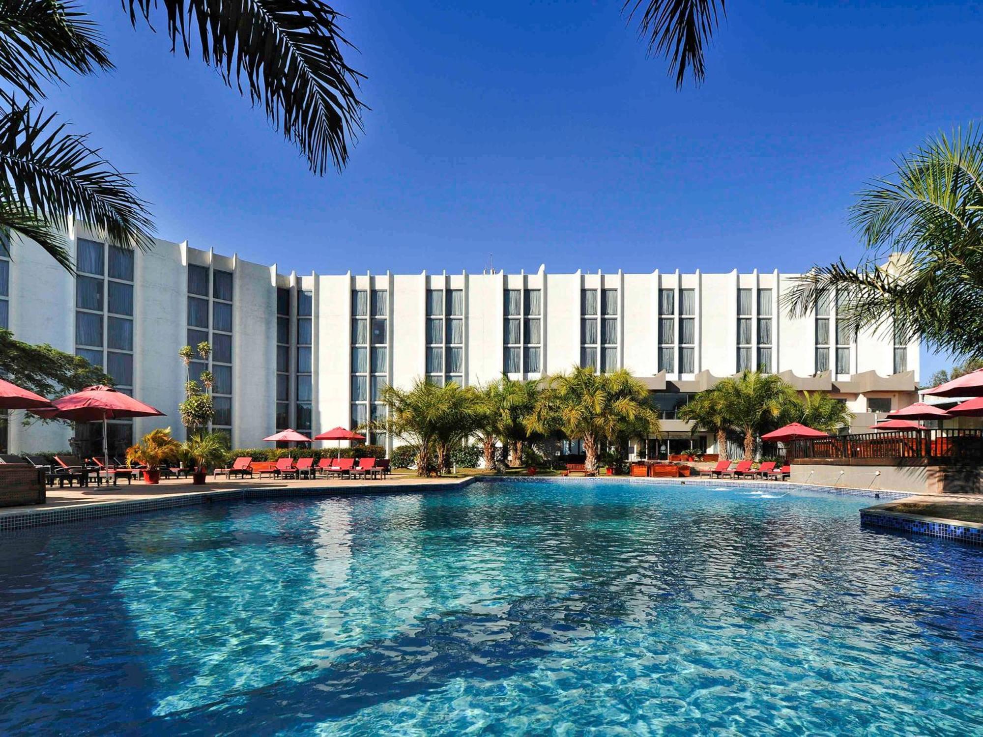 Hotel Pullman Lubumbashi Grand Karavia. Extérieur photo