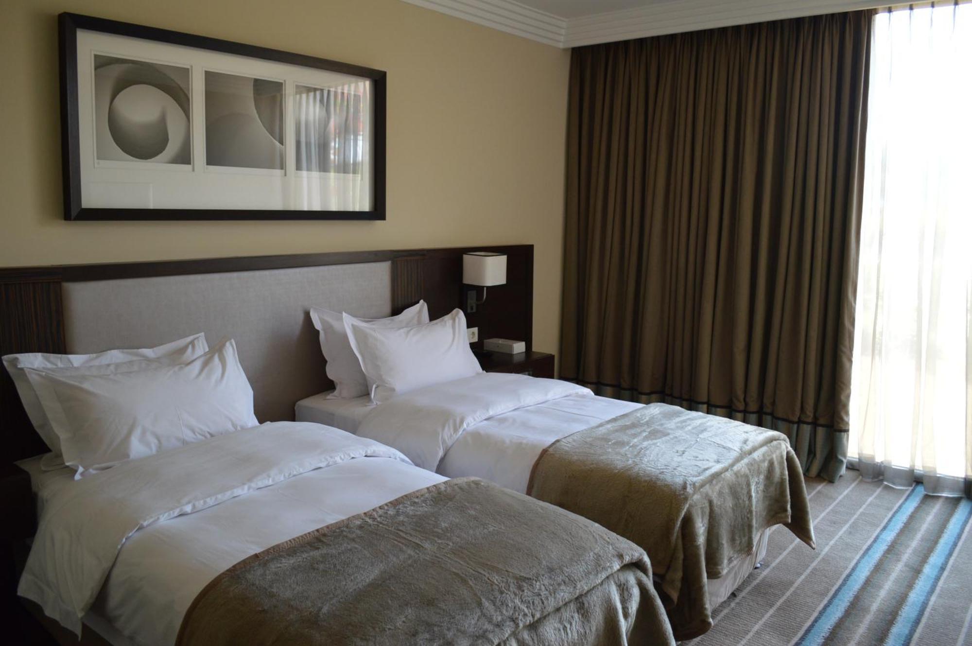 Hotel Pullman Lubumbashi Grand Karavia. Extérieur photo