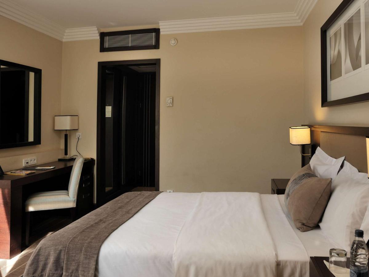 Hotel Pullman Lubumbashi Grand Karavia. Extérieur photo
