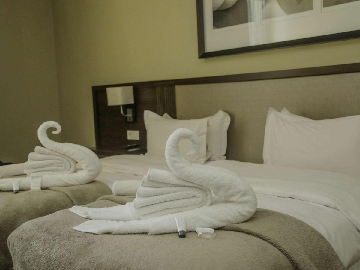 Hotel Pullman Lubumbashi Grand Karavia. Extérieur photo