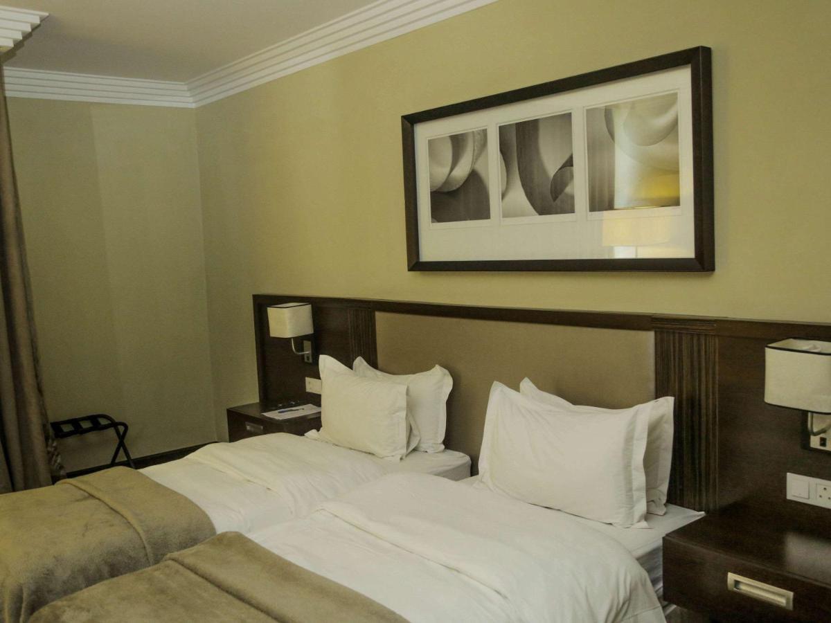 Hotel Pullman Lubumbashi Grand Karavia. Extérieur photo